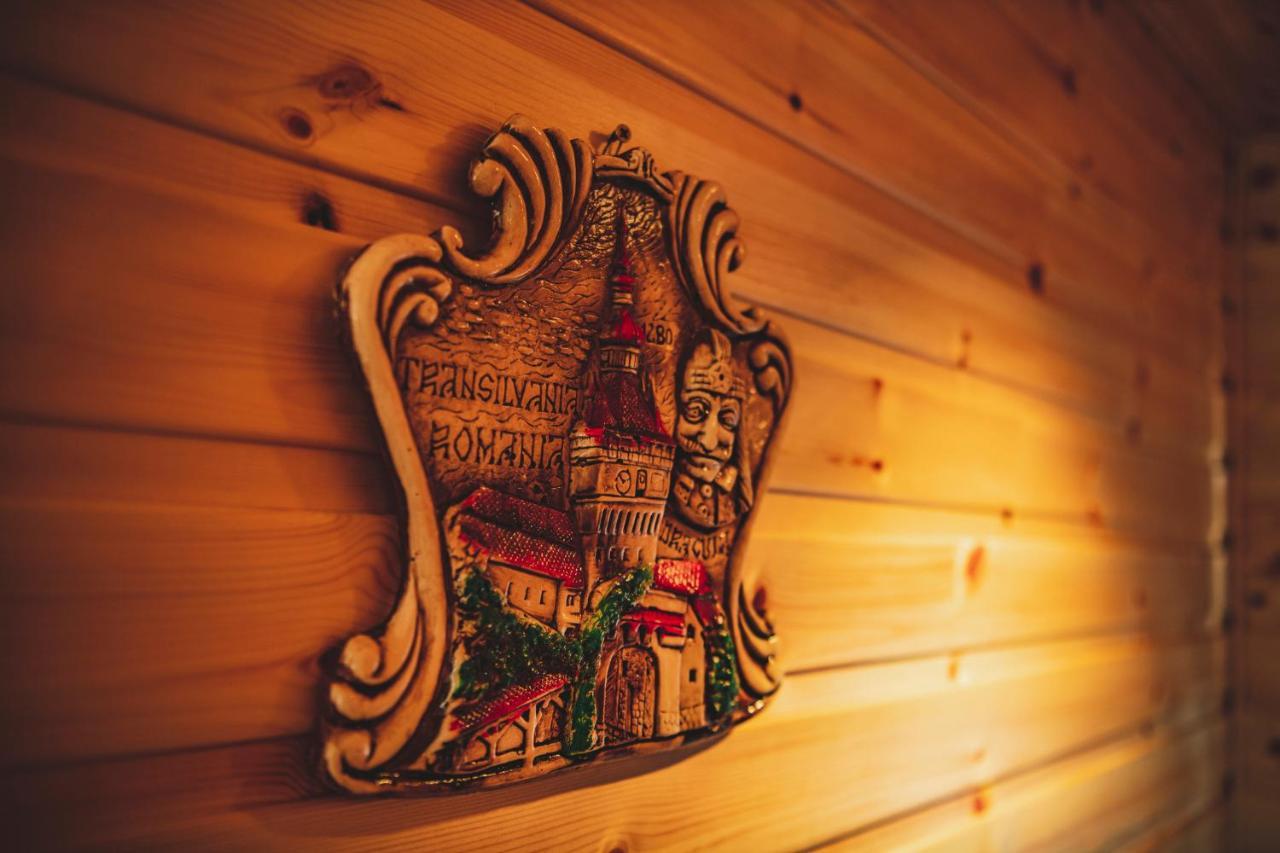 Highland & Transylvania Glamping Pods Ройбрідж Екстер'єр фото
